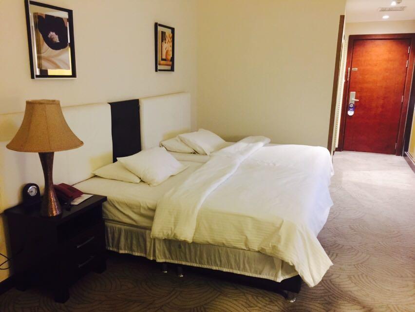 Mnawi Basha Hotel Basra Buitenkant foto