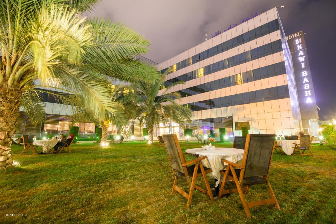 Mnawi Basha Hotel Basra Buitenkant foto