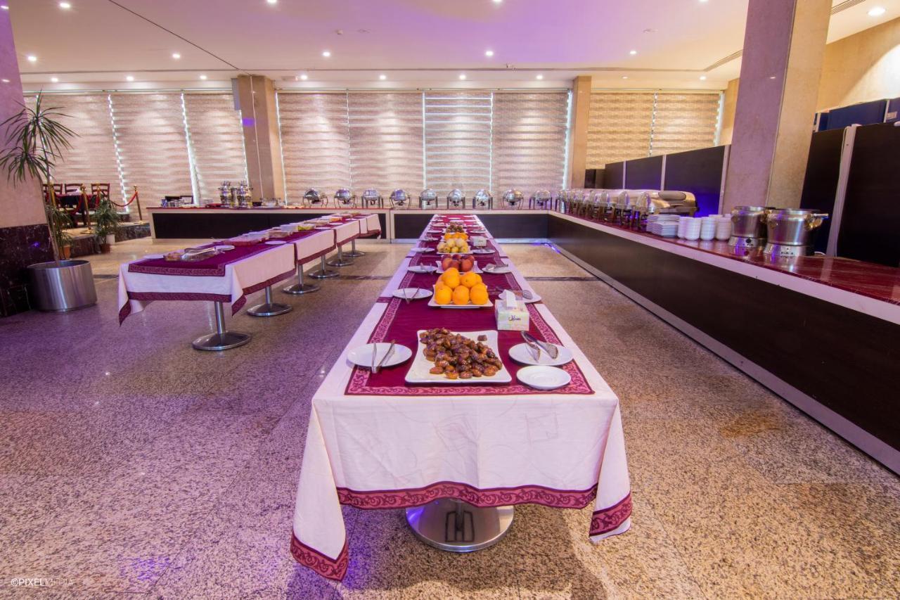 Mnawi Basha Hotel Basra Buitenkant foto
